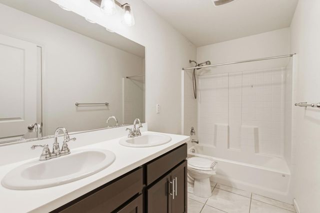 4254 W Berryesa Ave, Merced, CA 95348