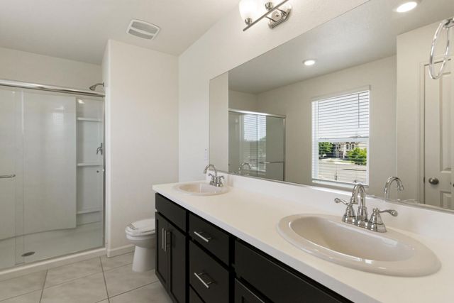4254 W Berryesa Ave, Merced, CA 95348