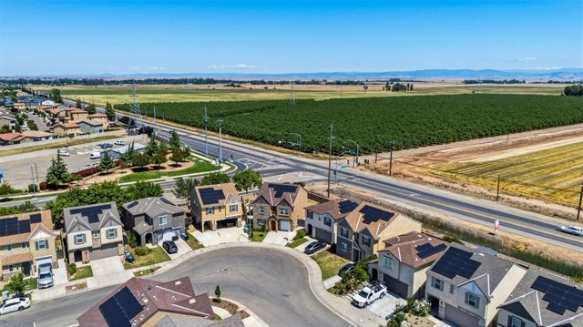 4254 W Berryesa Ave, Merced, CA 95348