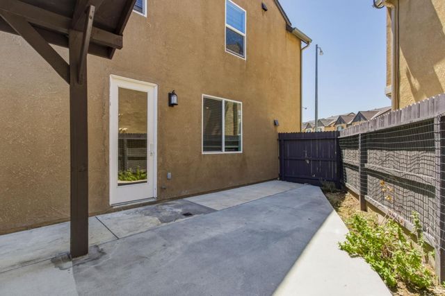 4254 W Berryesa Ave, Merced, CA 95348