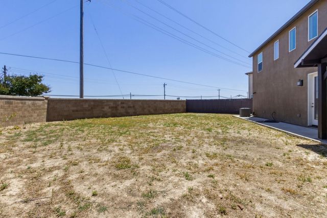 4254 W Berryesa Ave, Merced, CA 95348