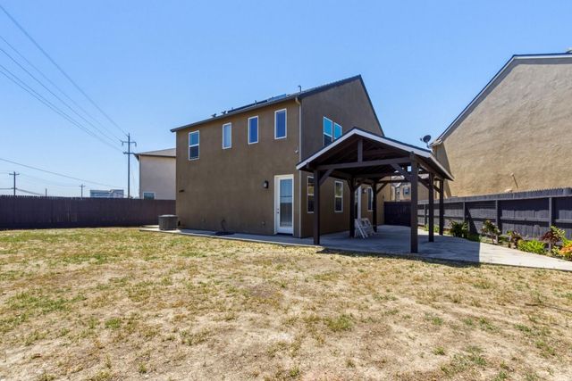 4254 W Berryesa Ave, Merced, CA 95348