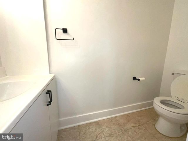 1027 TRAVIS LN, Gaithersburg, MD 20879