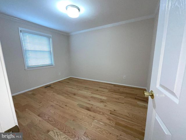 1027 TRAVIS LN, Gaithersburg, MD 20879