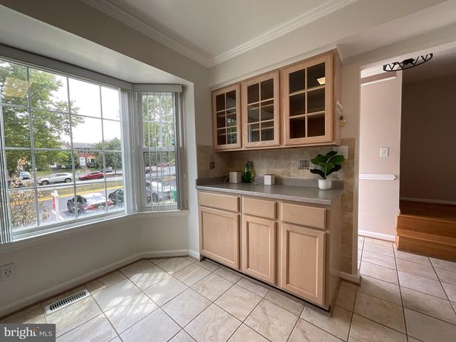 1027 TRAVIS LN, Gaithersburg, MD 20879