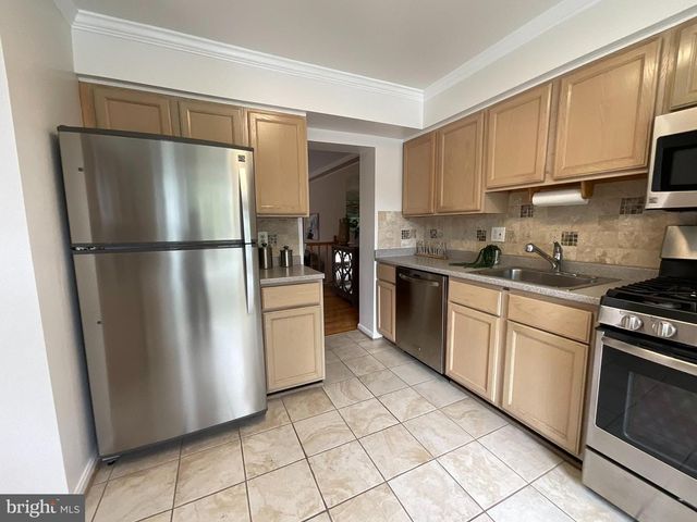 1027 TRAVIS LN, Gaithersburg, MD 20879