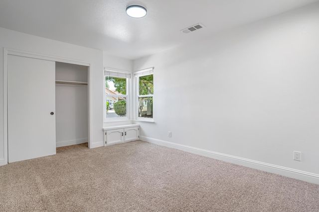 2566 Menlo Avenue, Clovis, CA 93611
