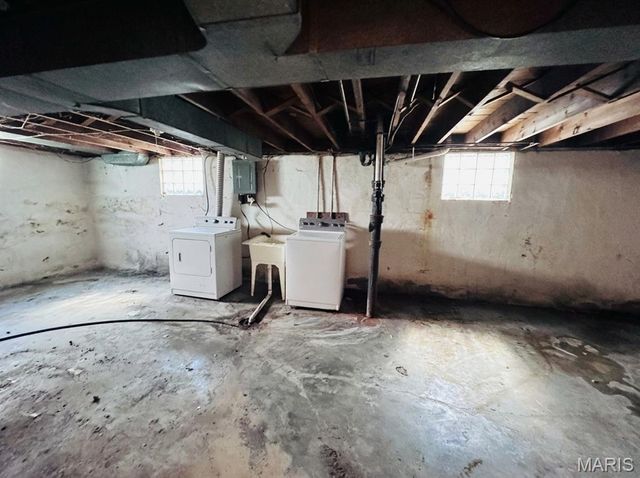 9544 Miriam Avenue, Overland, MO 63114