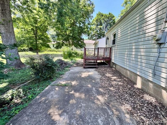 9544 Miriam Avenue, Overland, MO 63114