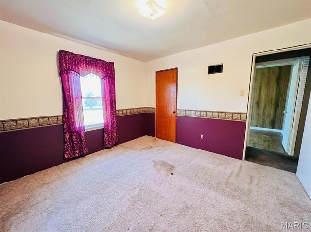 9544 Miriam Avenue, Overland, MO 63114
