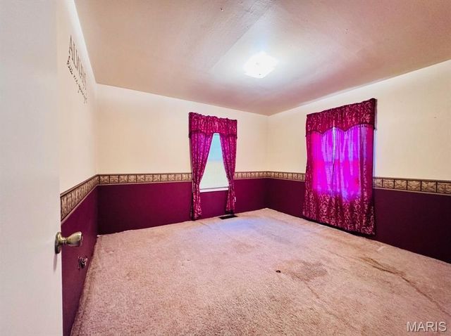 9544 Miriam Avenue, Overland, MO 63114