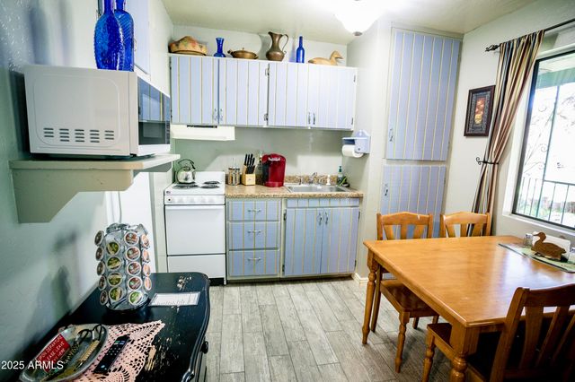 31 E RAMSEY CANYON Road, Hereford, AZ 85615