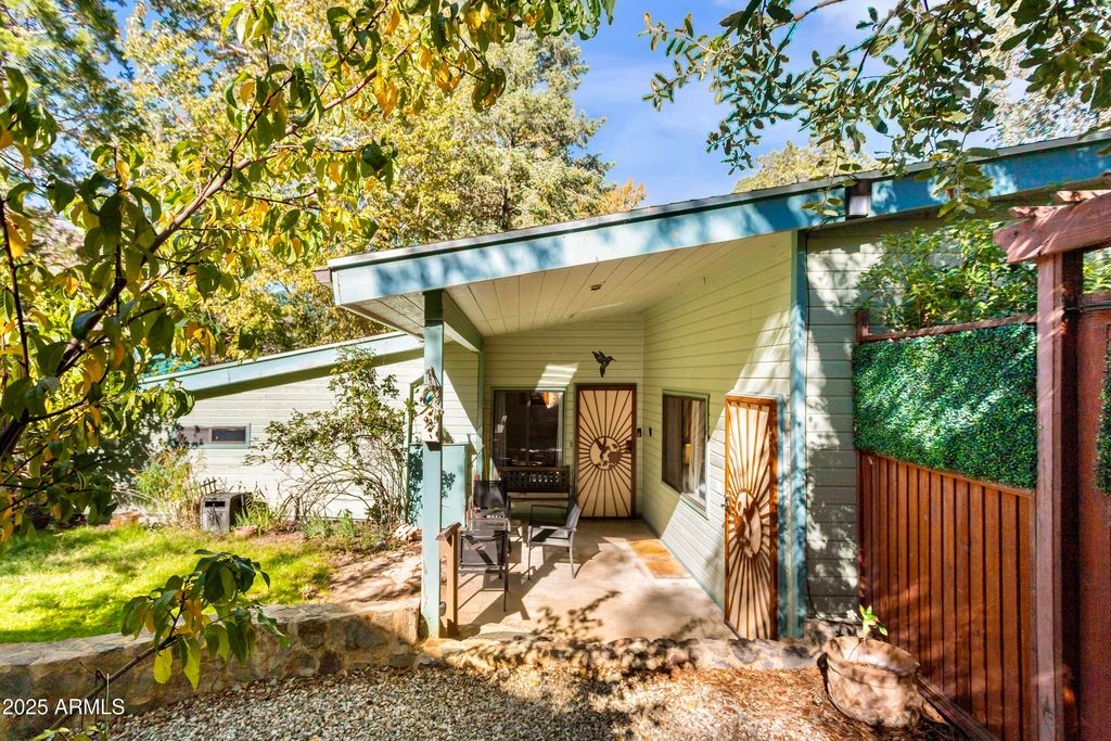 31 E RAMSEY CANYON Road, Hereford, AZ 85615