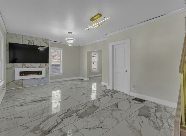 517 Highland Ave, Aliquippa, PA 15001