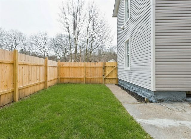 517 Highland Ave, Aliquippa, PA 15001