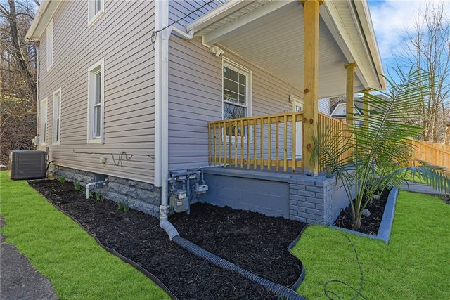 517 Highland Ave, Aliquippa, PA 15001