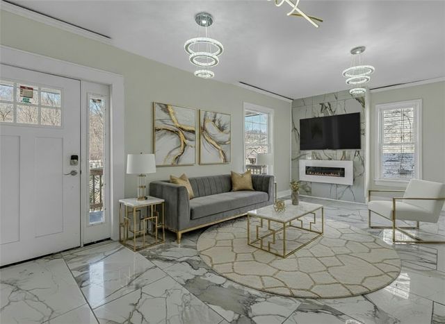 517 Highland Ave, Aliquippa, PA 15001