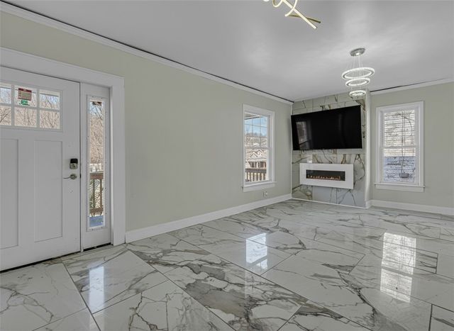 517 Highland Ave, Aliquippa, PA 15001