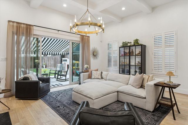 440 W 21st Street, Houston, TX 77008