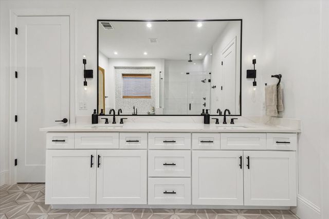 440 W 21st Street, Houston, TX 77008