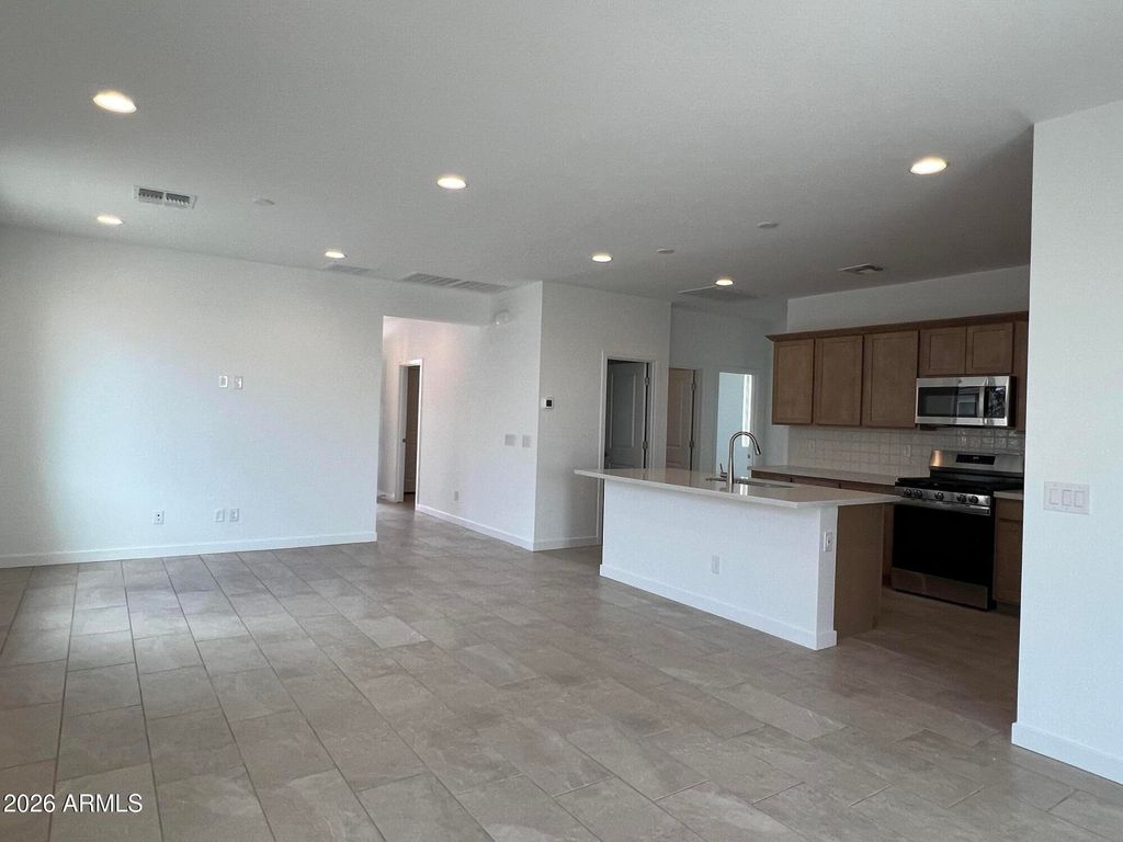 46885 W Crescent Moon Drive, Maricopa, AZ 85139 — photo 2