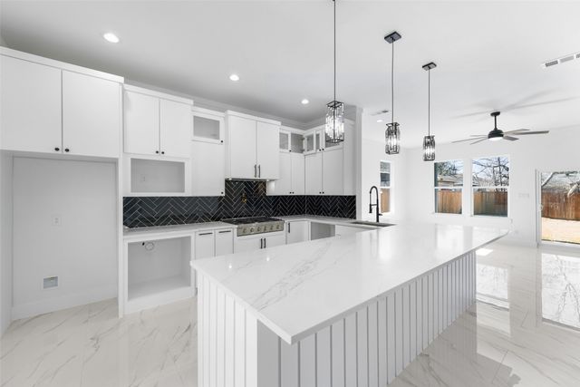 4107 Vineyard Drive, Dallas, TX 75212