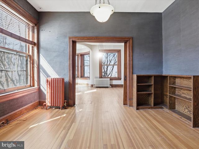 258 8TH ST SE, Washington, DC 20003