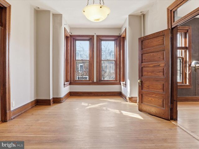 258 8TH ST SE, Washington, DC 20003