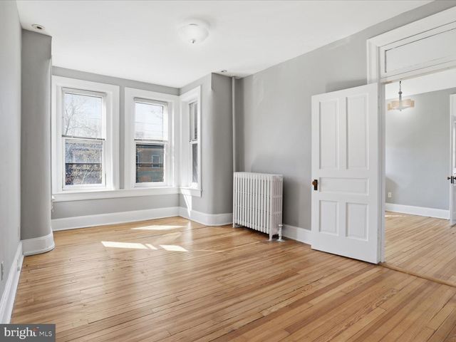 258 8TH ST SE, Washington, DC 20003