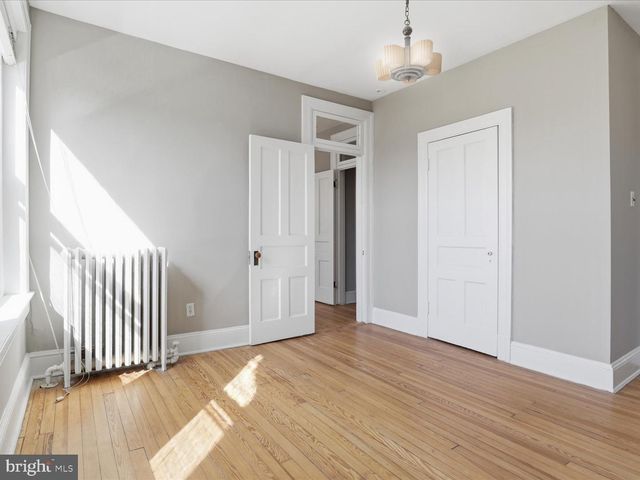 258 8TH ST SE, Washington, DC 20003