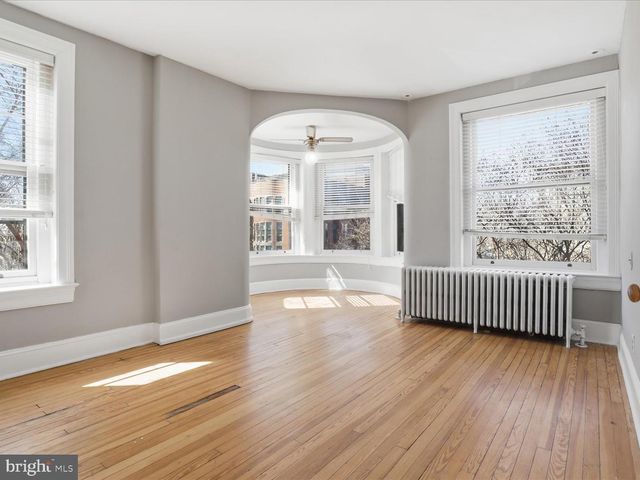 258 8TH ST SE, Washington, DC 20003