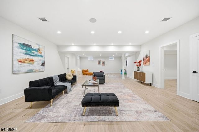 1317 Graymill Dr, Scotch Plains Twp., NJ 07076