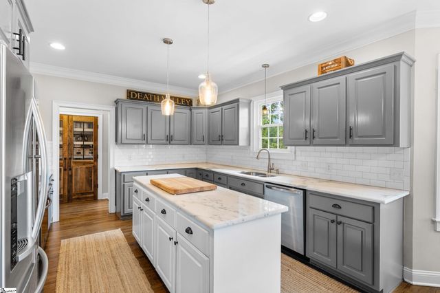 38 Devonhall Way, Taylors, SC 29687