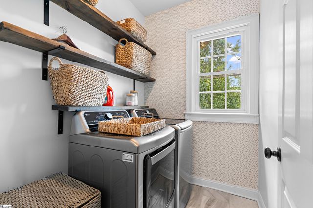 38 Devonhall Way, Taylors, SC 29687