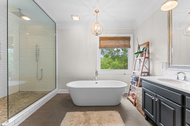 38 Devonhall Way, Taylors, SC 29687