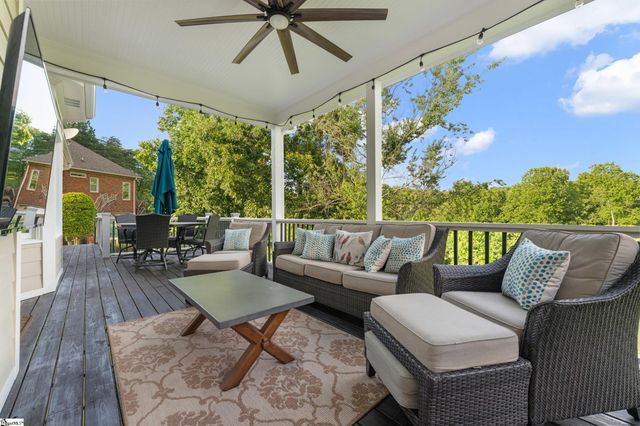 38 Devonhall Way, Taylors, SC 29687