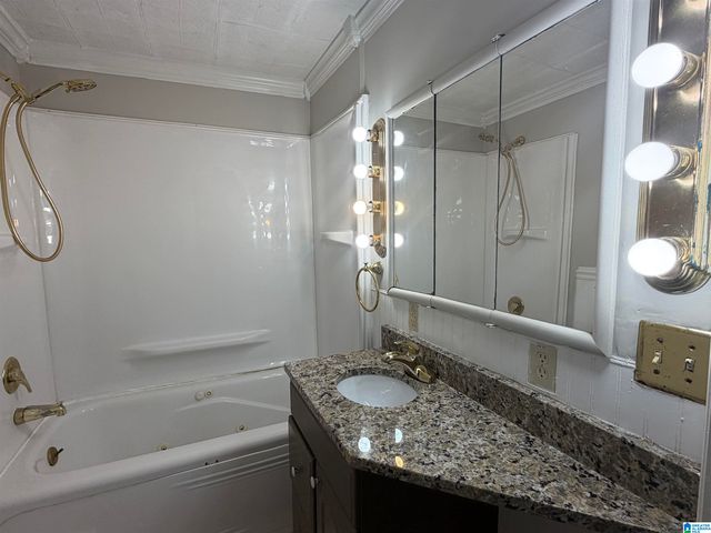 1649 RIDERWOOD TRAIL, Birmingham, AL 35214