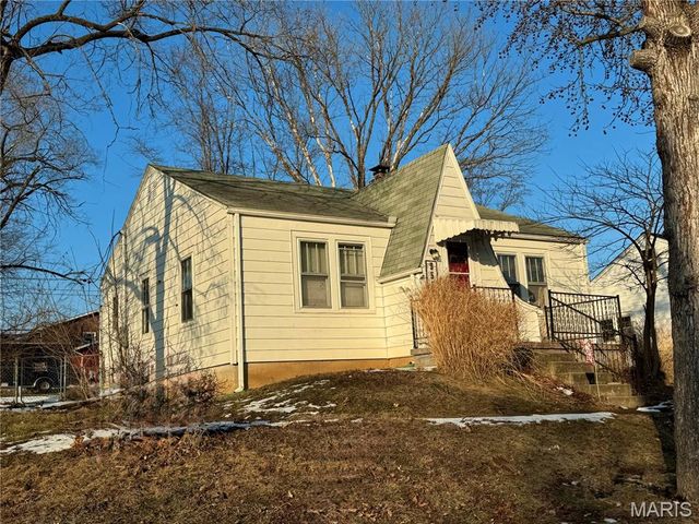 955 S 3rd Street, Festus, MO 63028