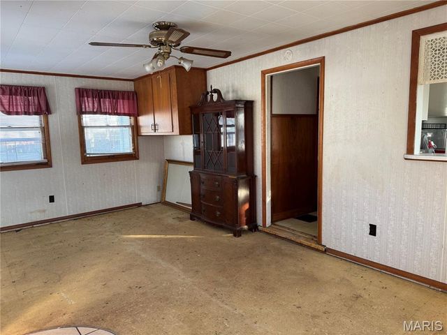 955 S 3rd Street, Festus, MO 63028