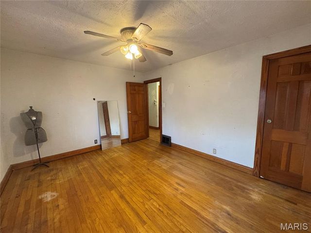 955 S 3rd Street, Festus, MO 63028