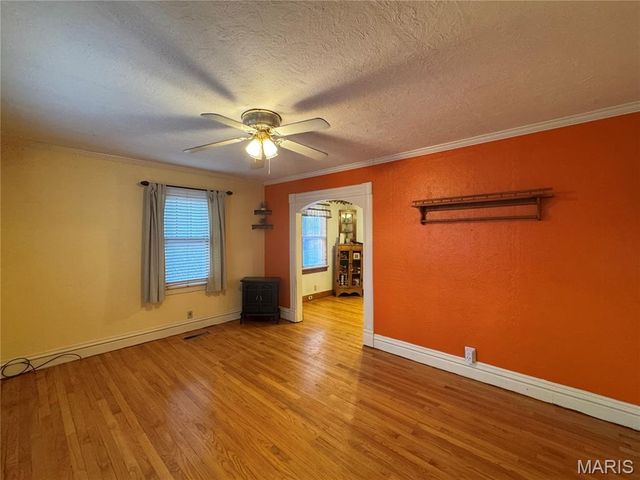 955 S 3rd Street, Festus, MO 63028