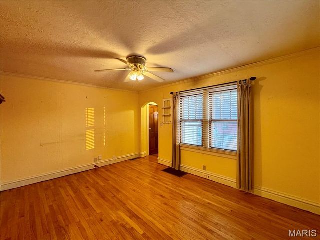 955 S 3rd Street, Festus, MO 63028