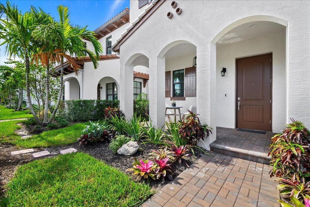 13121 Alton Road, Palm Beach Gardens, FL 33418