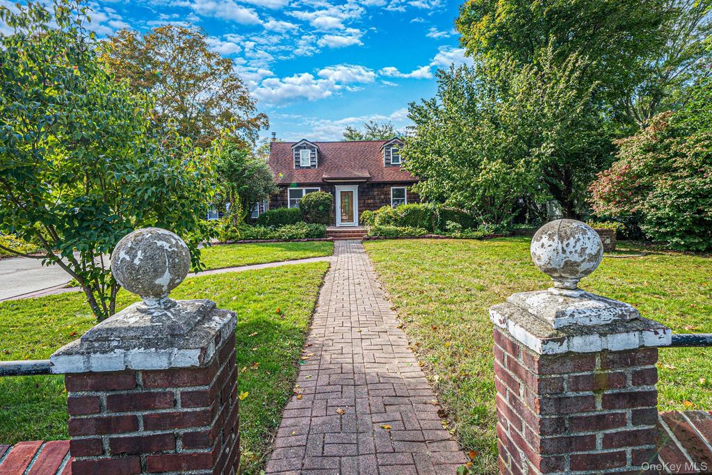 1041 Joselson Avenue, Bay Shore, NY 11706 — exterior