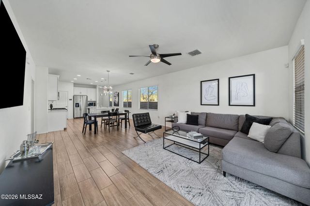 14282 E Yellow Sage Lane, Vail, AZ 85641