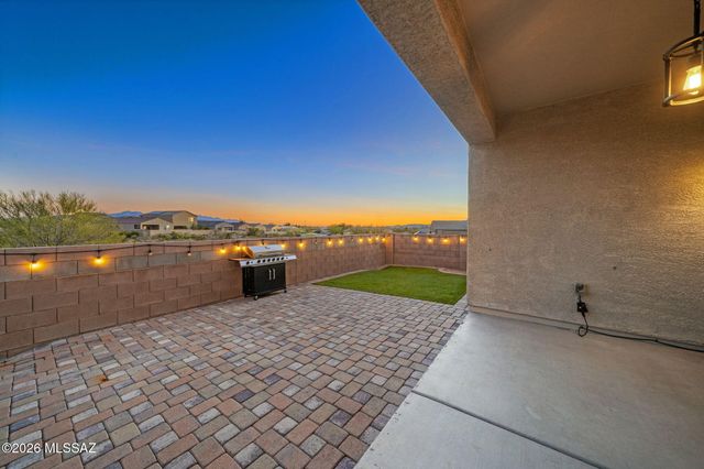 14282 E Yellow Sage Lane, Vail, AZ 85641