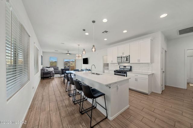 14282 E Yellow Sage Lane, Vail, AZ 85641