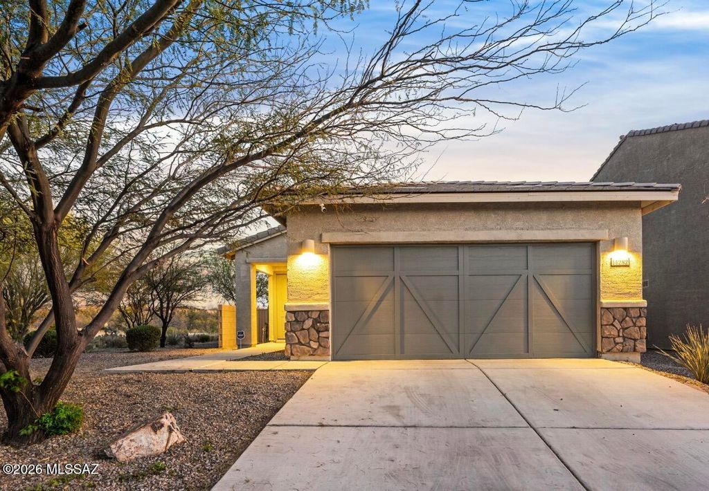 14282 E Yellow Sage Lane, Vail, AZ 85641