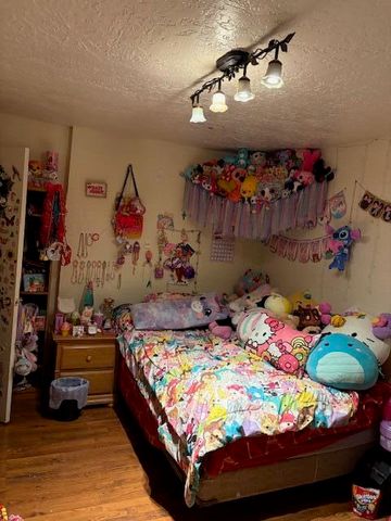 402 Virginia Street NE, Albuquerque, NM 87108