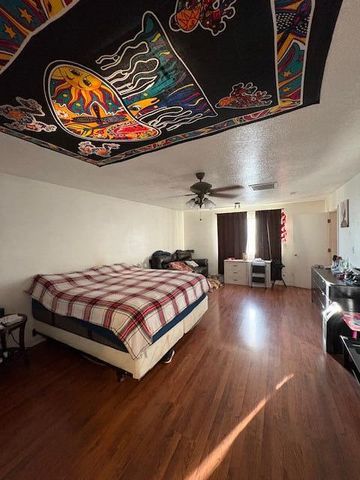 402 Virginia Street NE, Albuquerque, NM 87108